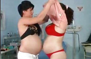 XXX: 为了滑倒，涂抹了bbw油和暨在他的嘴里